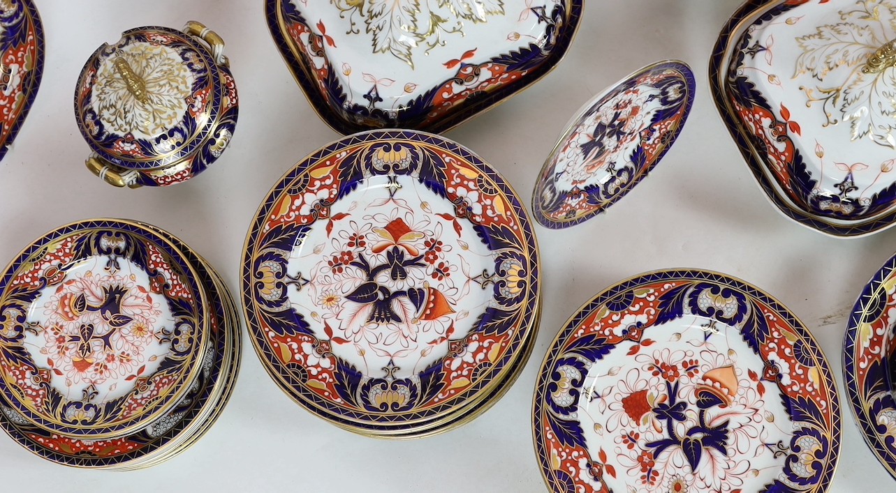 An extensive Chamberlains Worcester Imari pattern dinner service, c.1815-20, some faults